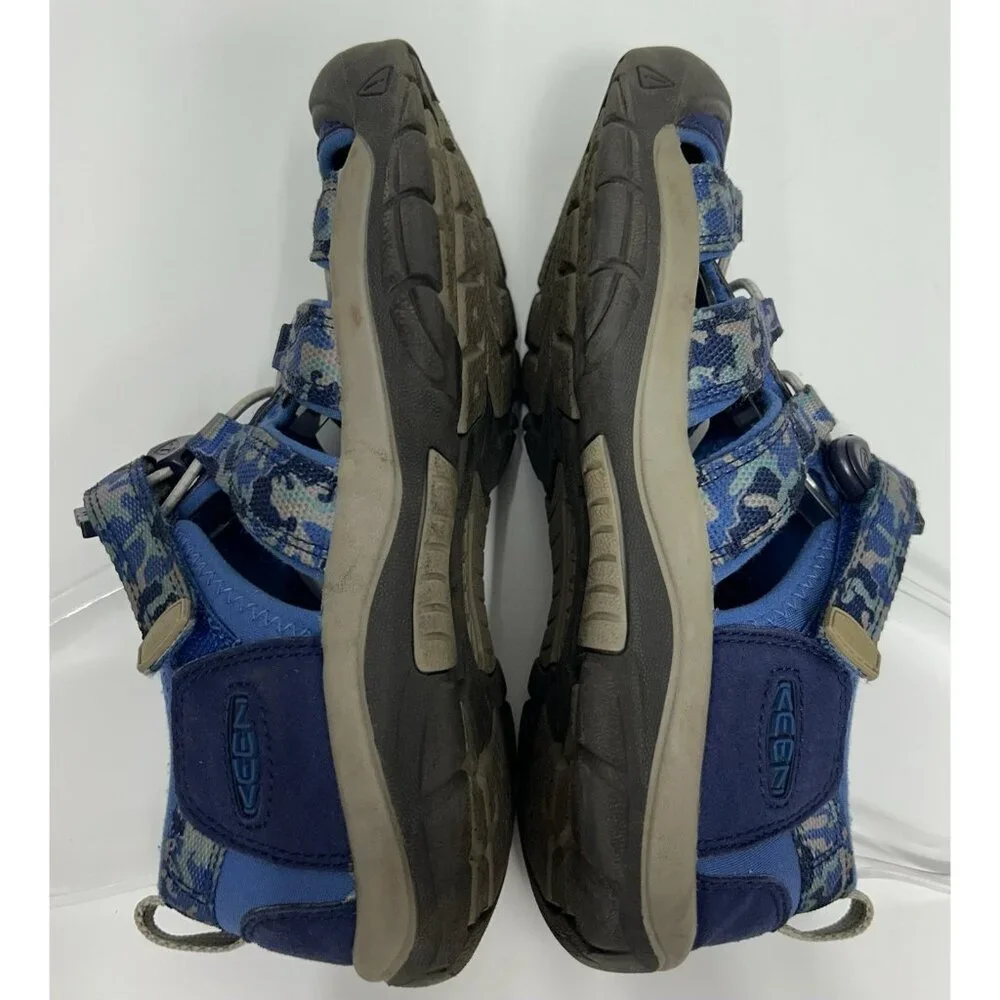 KEEN Newport H2 Hiking Sandal Blue Camo Kids Size 5 Youth Boys Play Outdoor